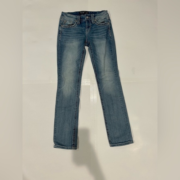 Miss Me Jeans Mid Rise Straight 27 Medium Wash Rhinestones Sparkle Butto… - Picture 1 of 14